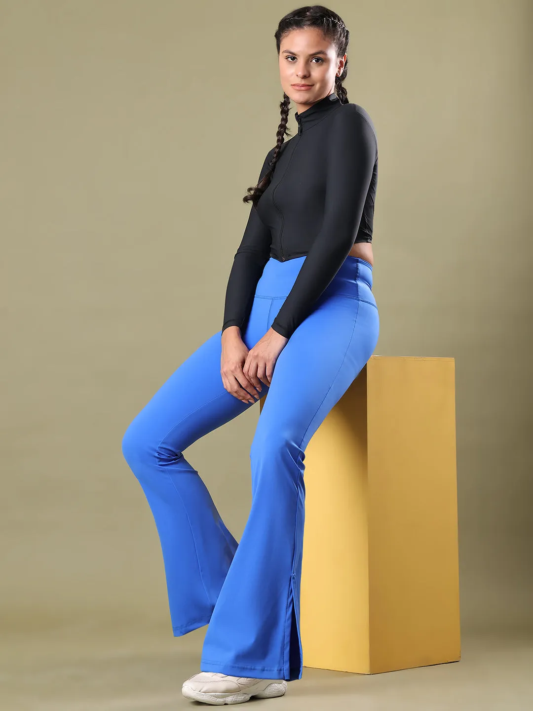 Aesthetic Bodies Long Sleeved Zipper Jacket