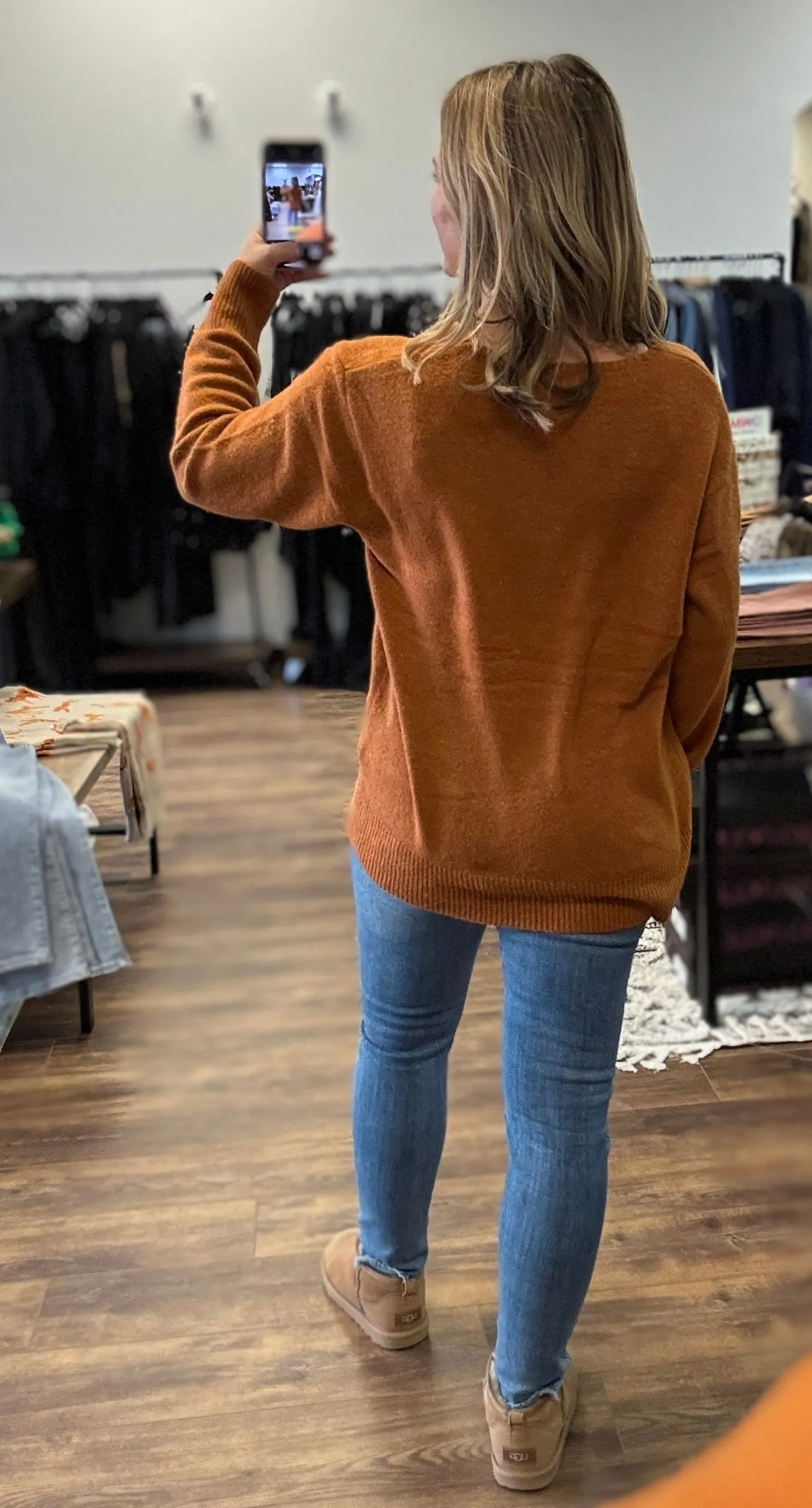Classic V-Neck Sweater - Dark Camel