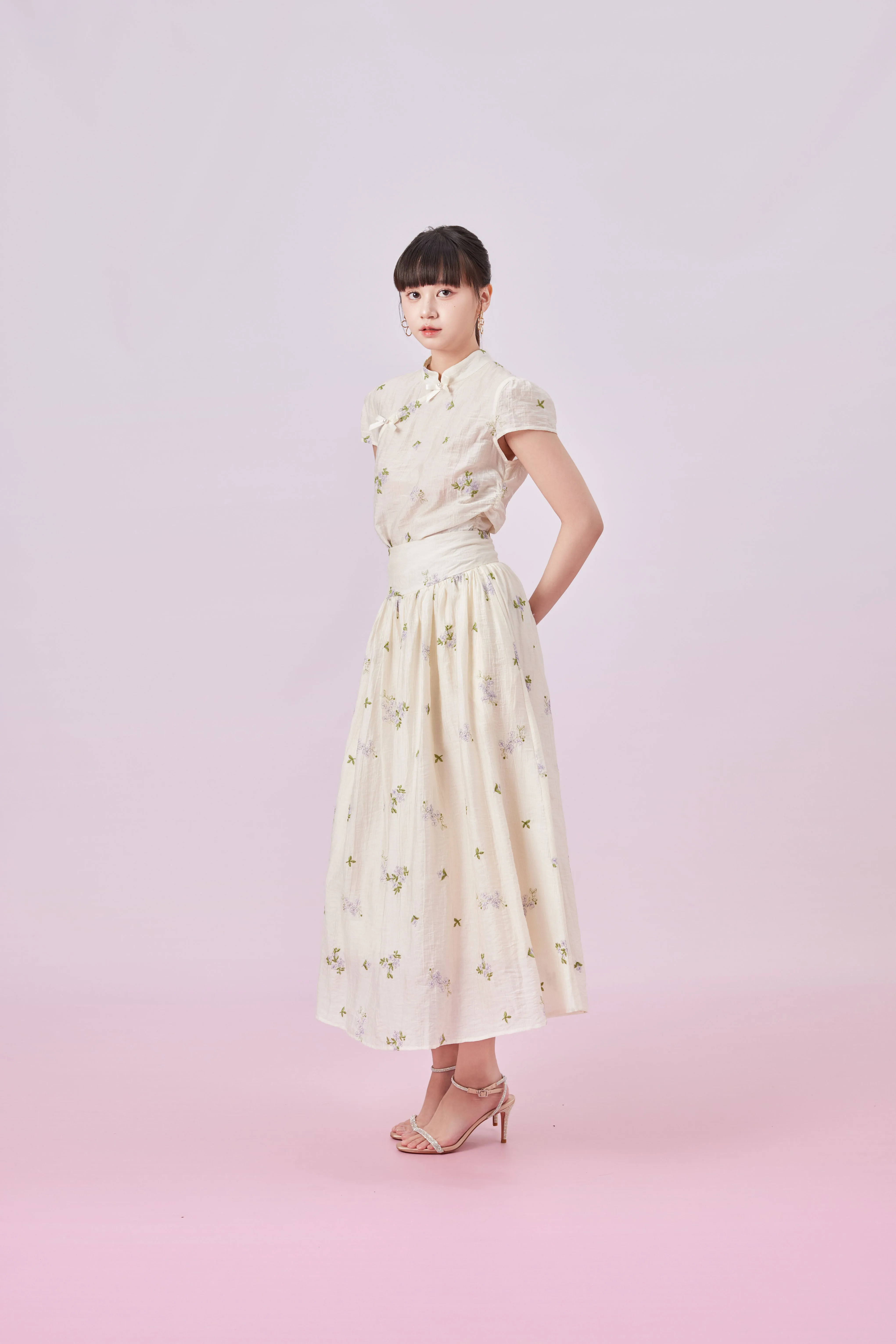 Giordana Purple Floral Emboss Cream Skirt