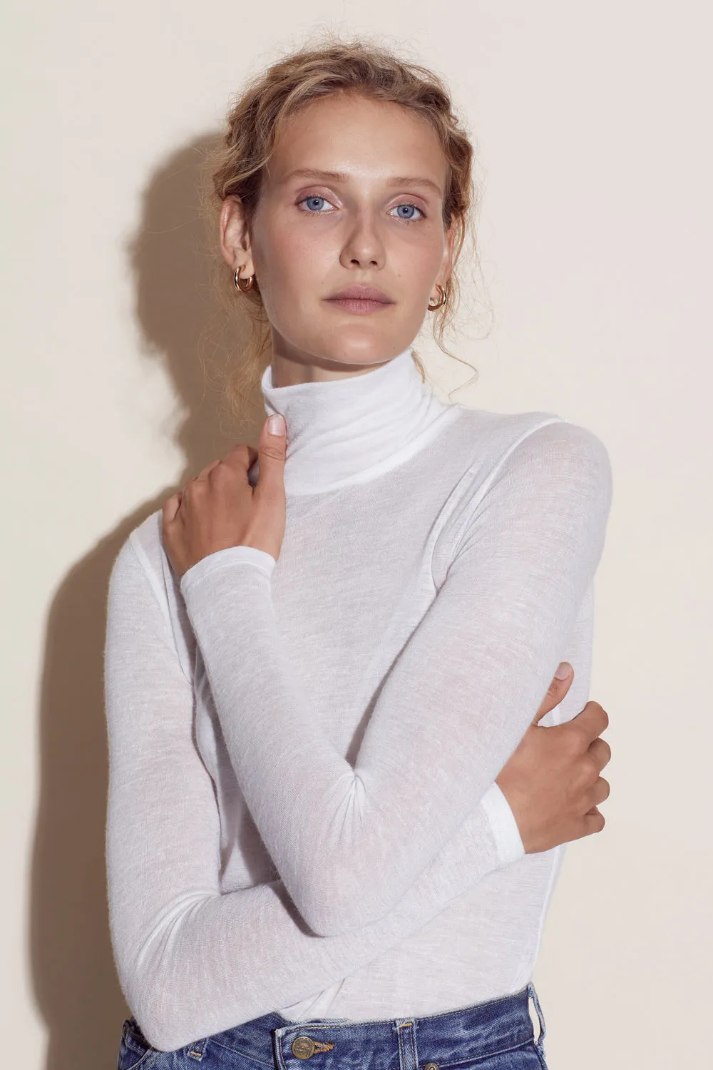 LUCIE TURTLENECK / CREME