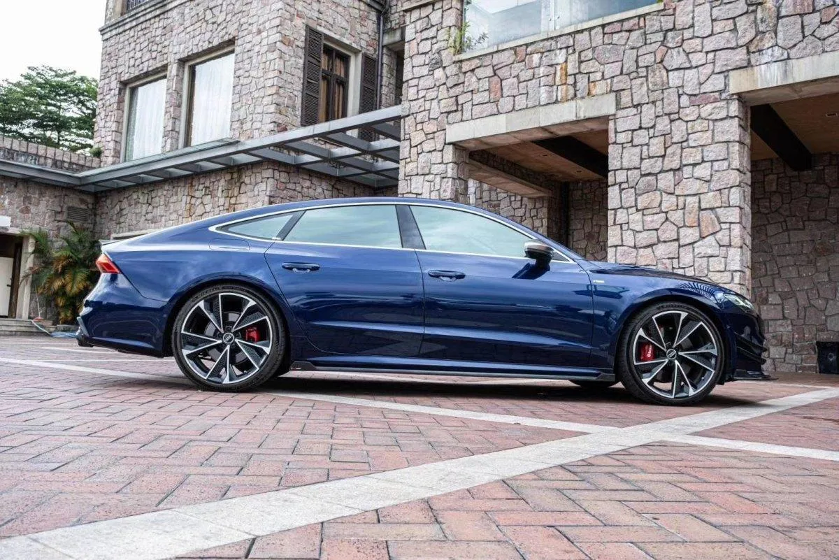 TAKD Carbon Side Skirts for Audi A7 S-Line & S7 C8 2018-ON Carbon Fiber