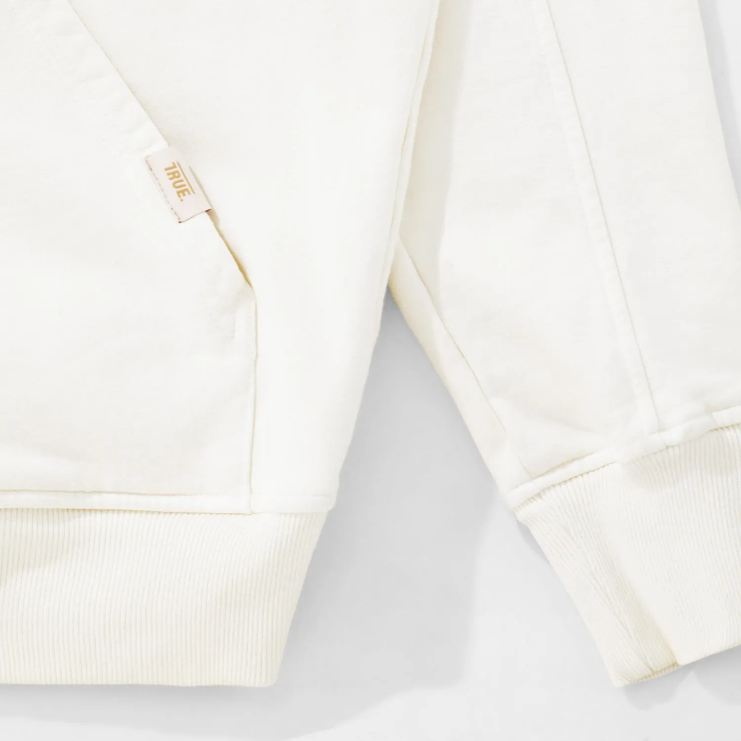 True Classic Slim Hoodie - Creme