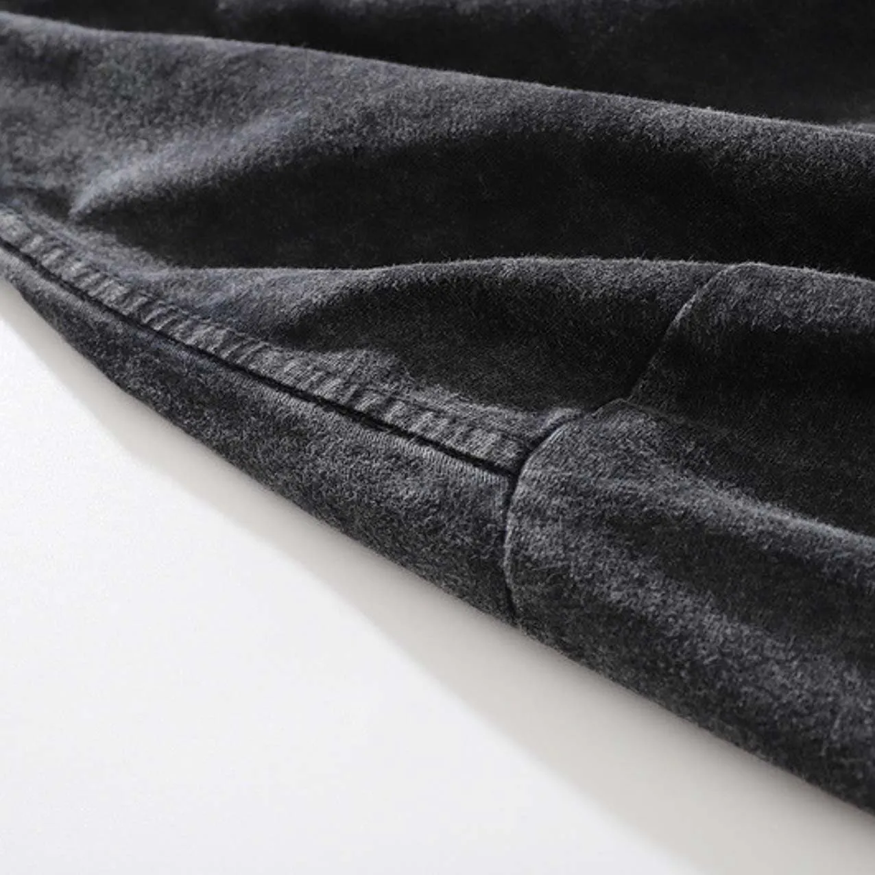 VINTAGE TEE |  AKAZA